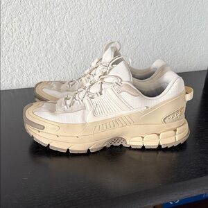 Nike Zoom Vomero Roam